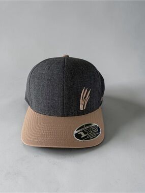 Men's Two-Tone Charcoal and Tan Snapback Hat
